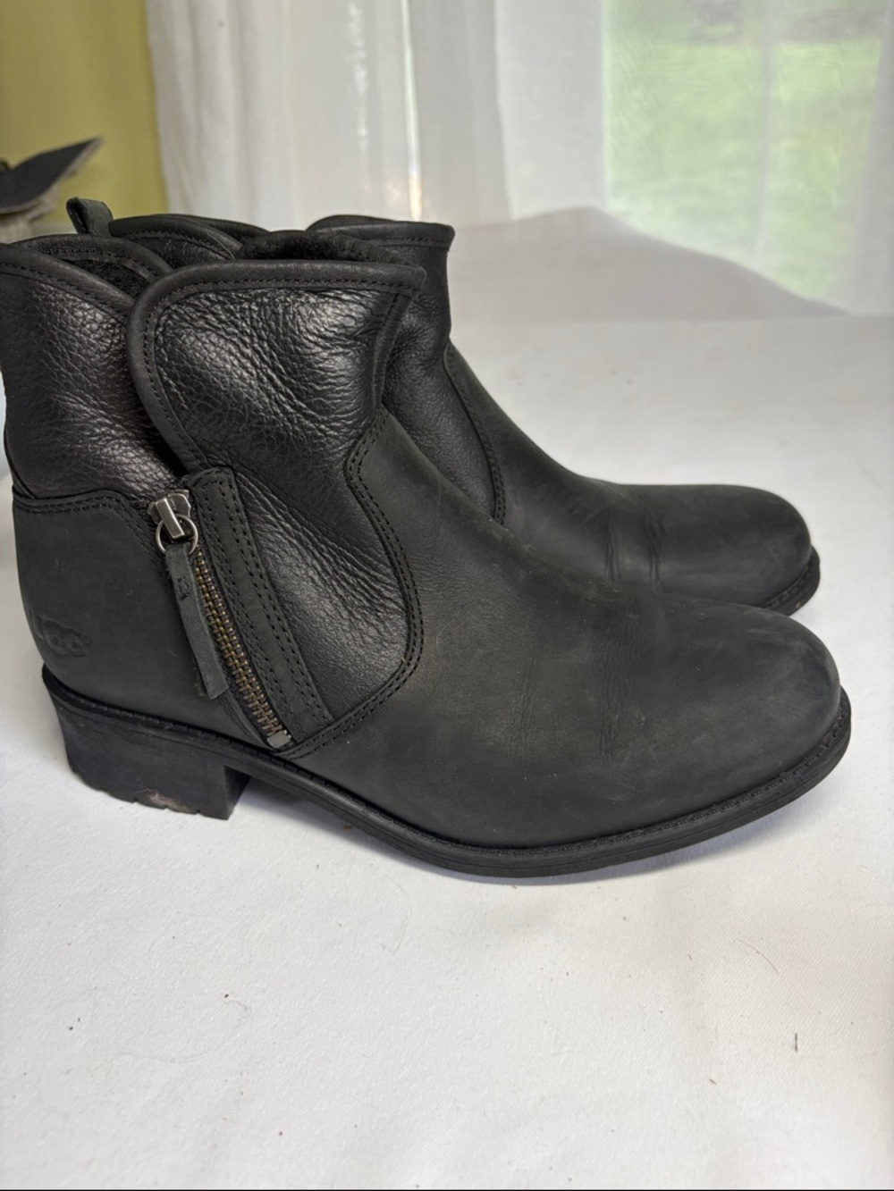 UGG Black Leather Women's Ankle Zip Booties 7